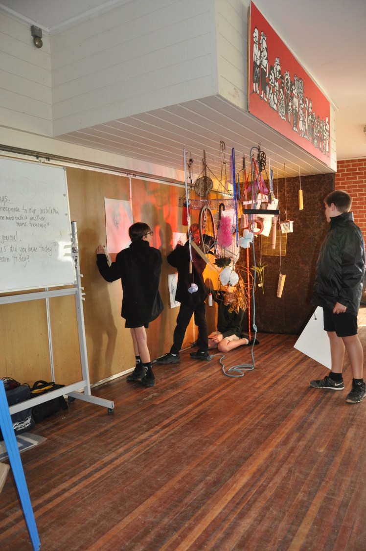 Shadow Drawings of Floating Tip